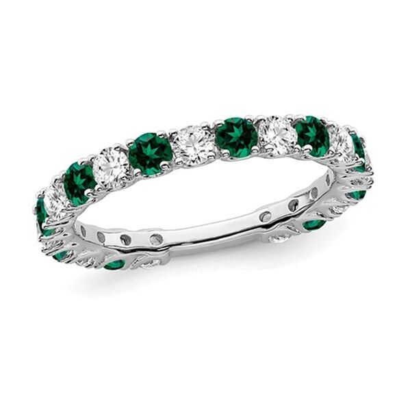 7/10 Carat (ctw) Lab-Created Emerald Band 14k Gold 3/4 Carat (ctw) Diamonds